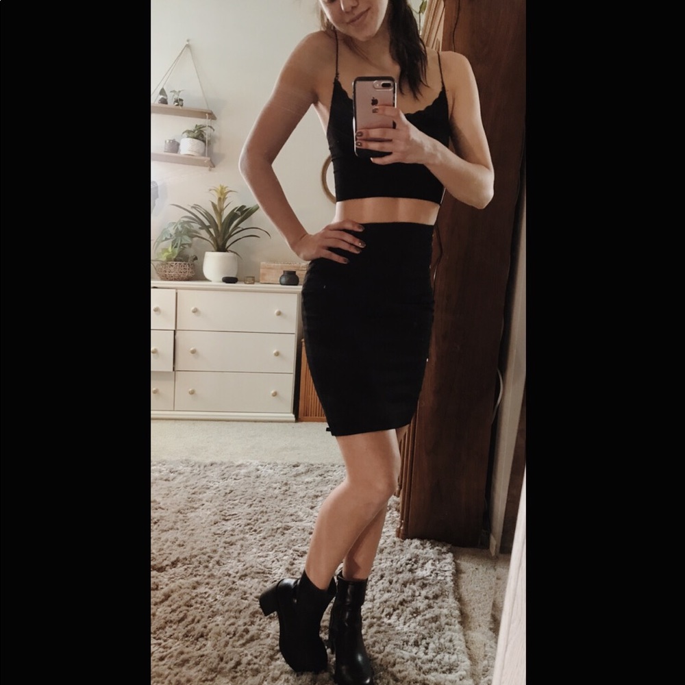 Black Express Pencil Skirt
